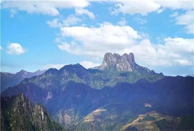 怒江旅行社 怒江旅游 怒江旅行社帶你游覽美景---怒江皇冠山